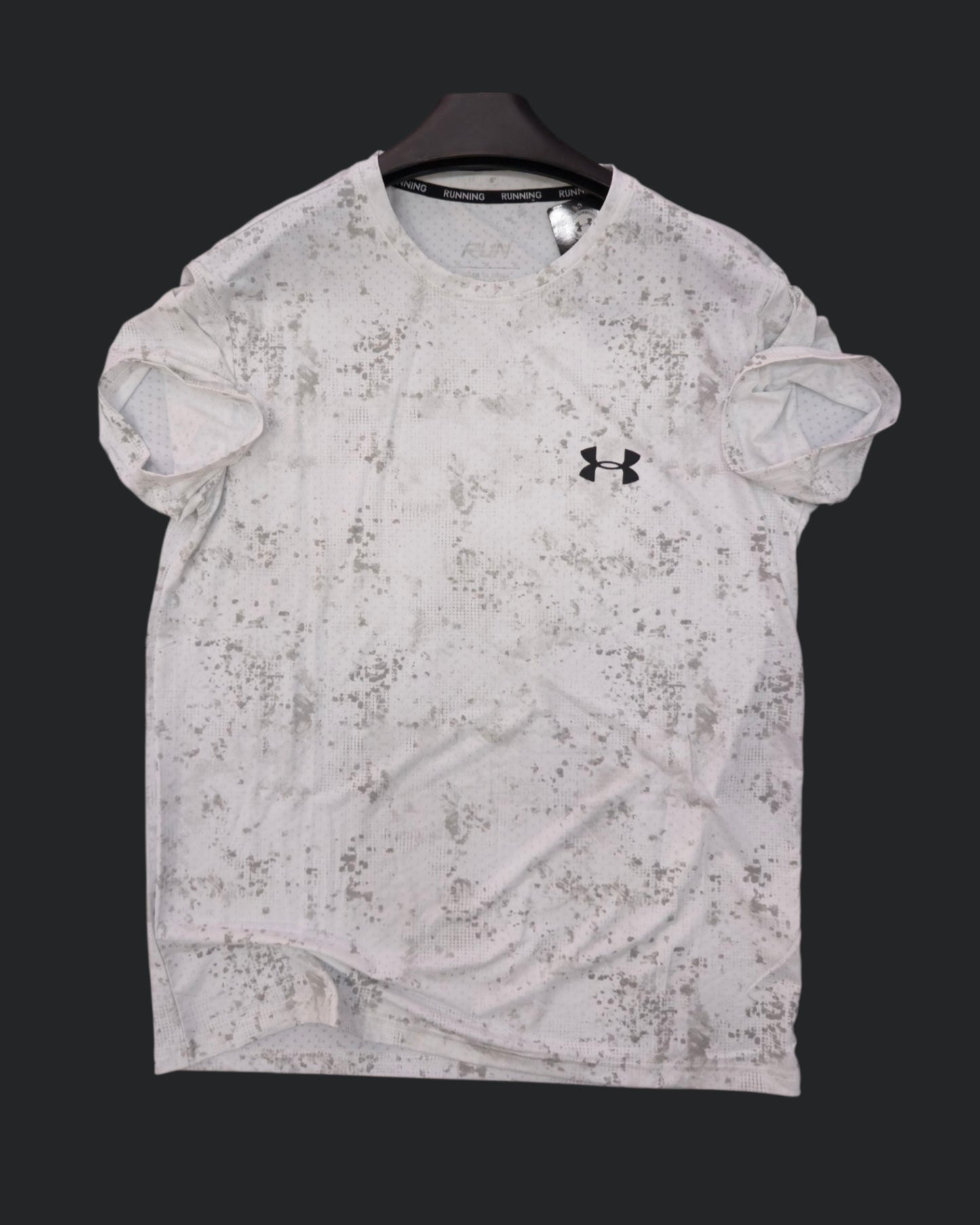 UNDER ARMOUR DRI-FIT T-SHIRT
