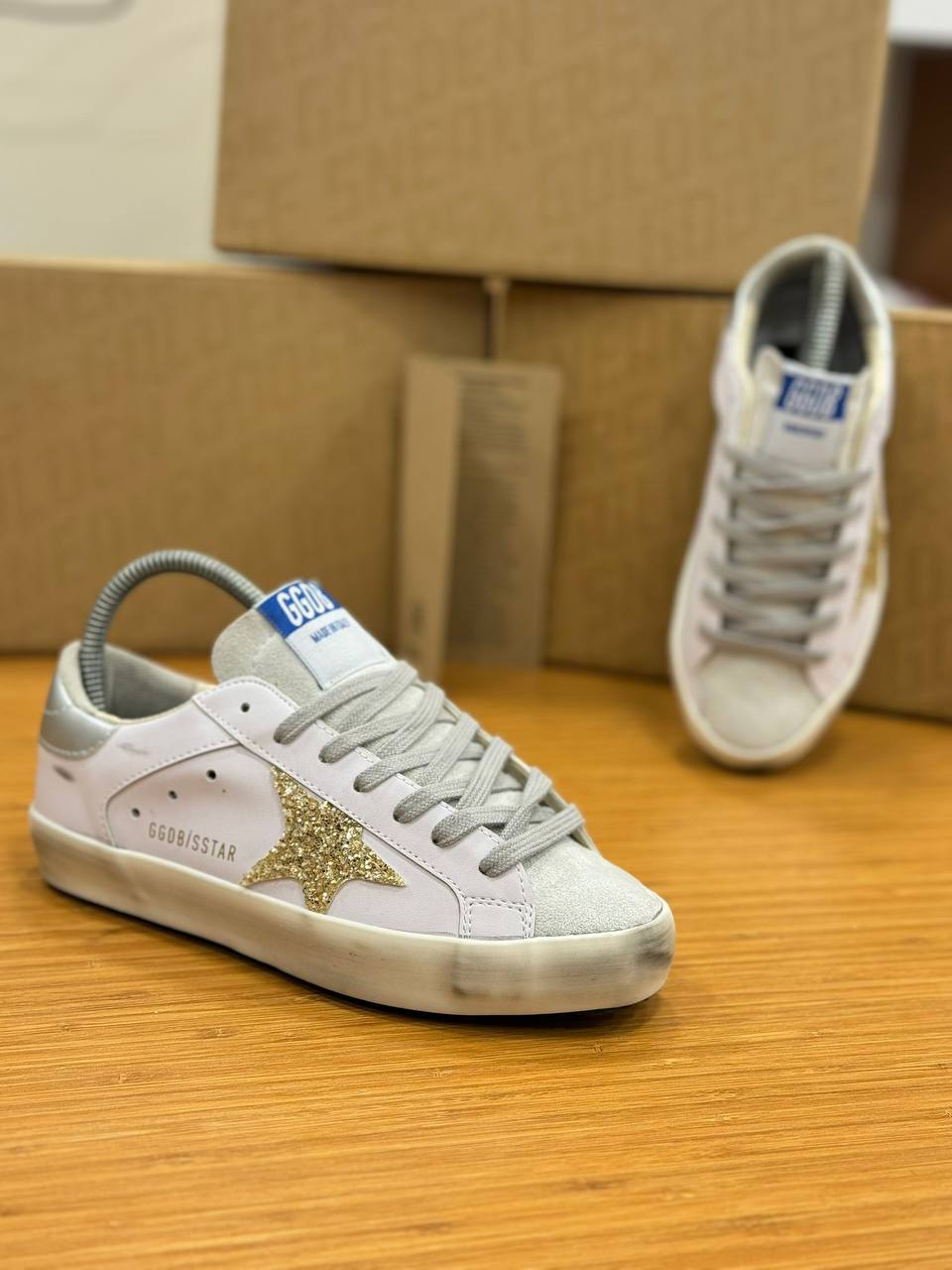 GOLDEN GOOSE