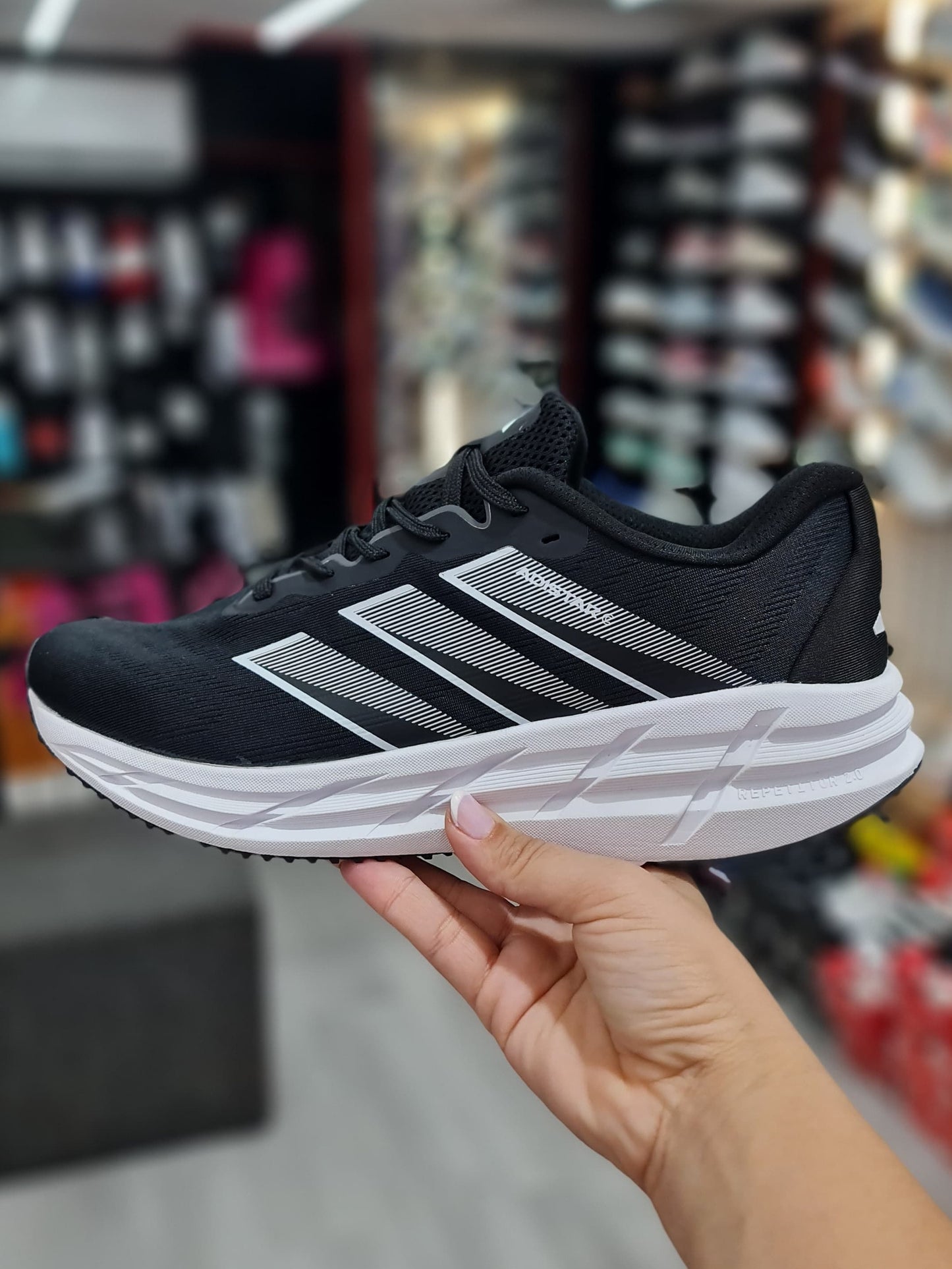 ADIDAS ADISTAR LOW