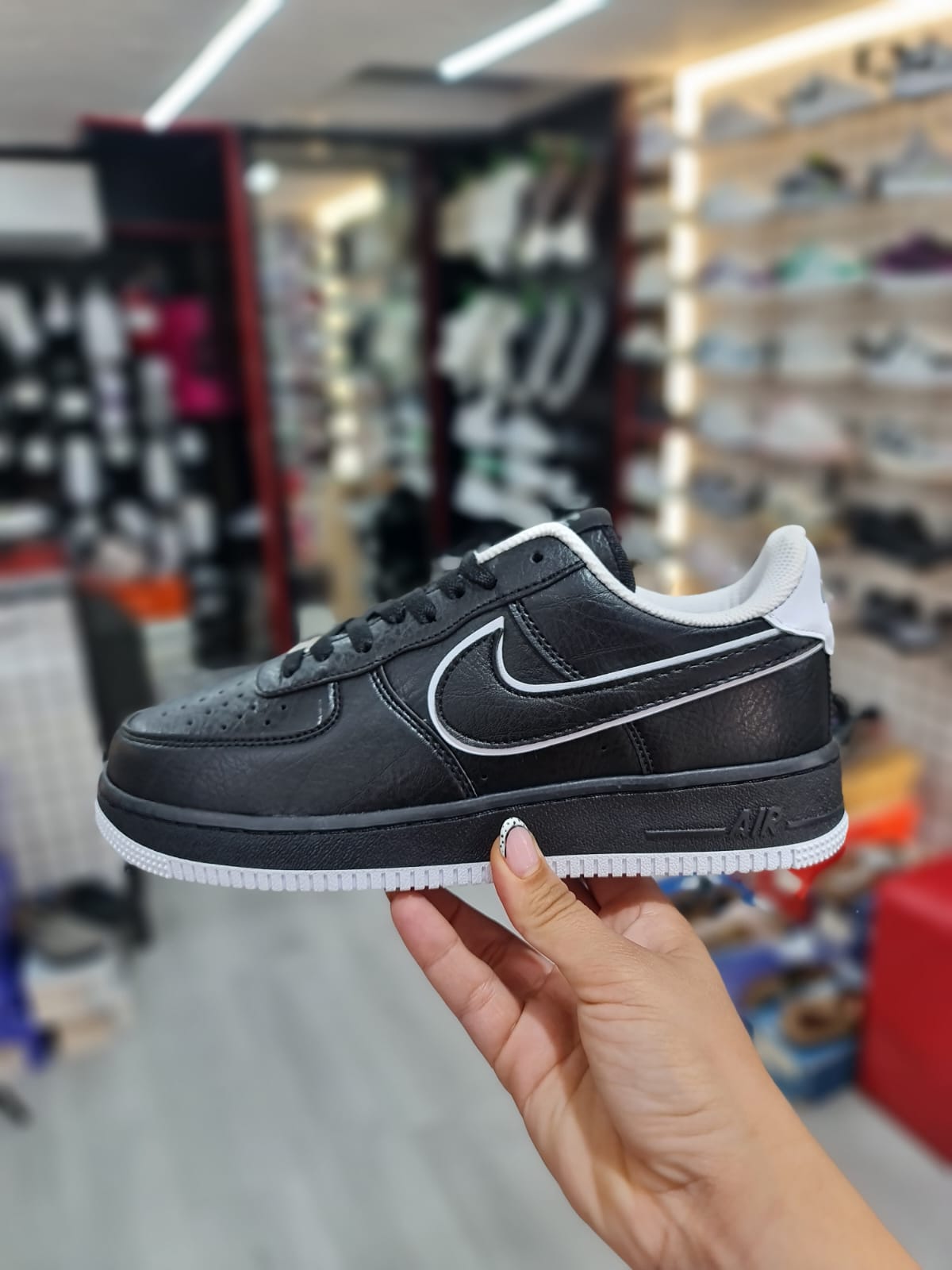 NIKE AF1