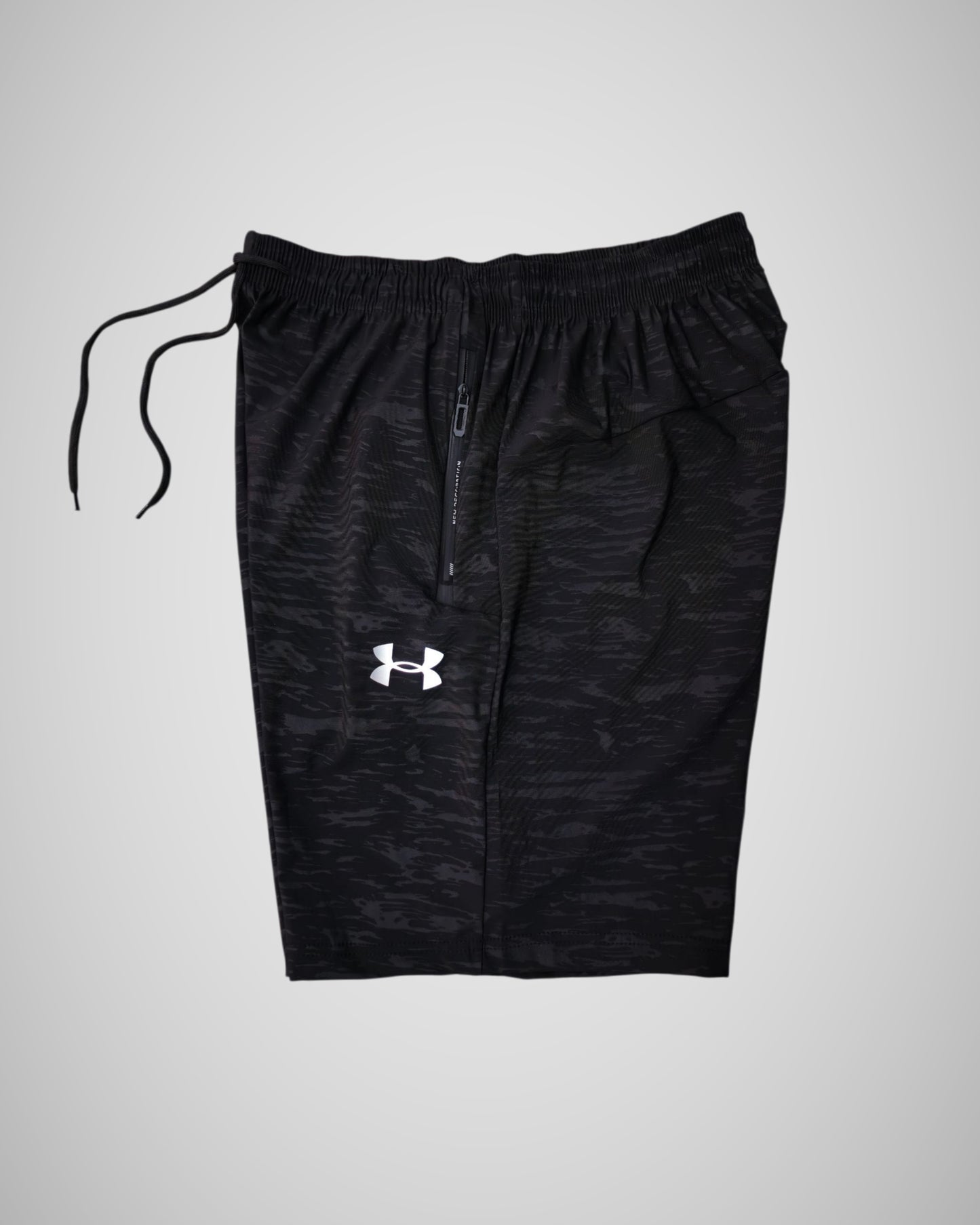 UNDER ARMOUR DRI-FIT SHORTS