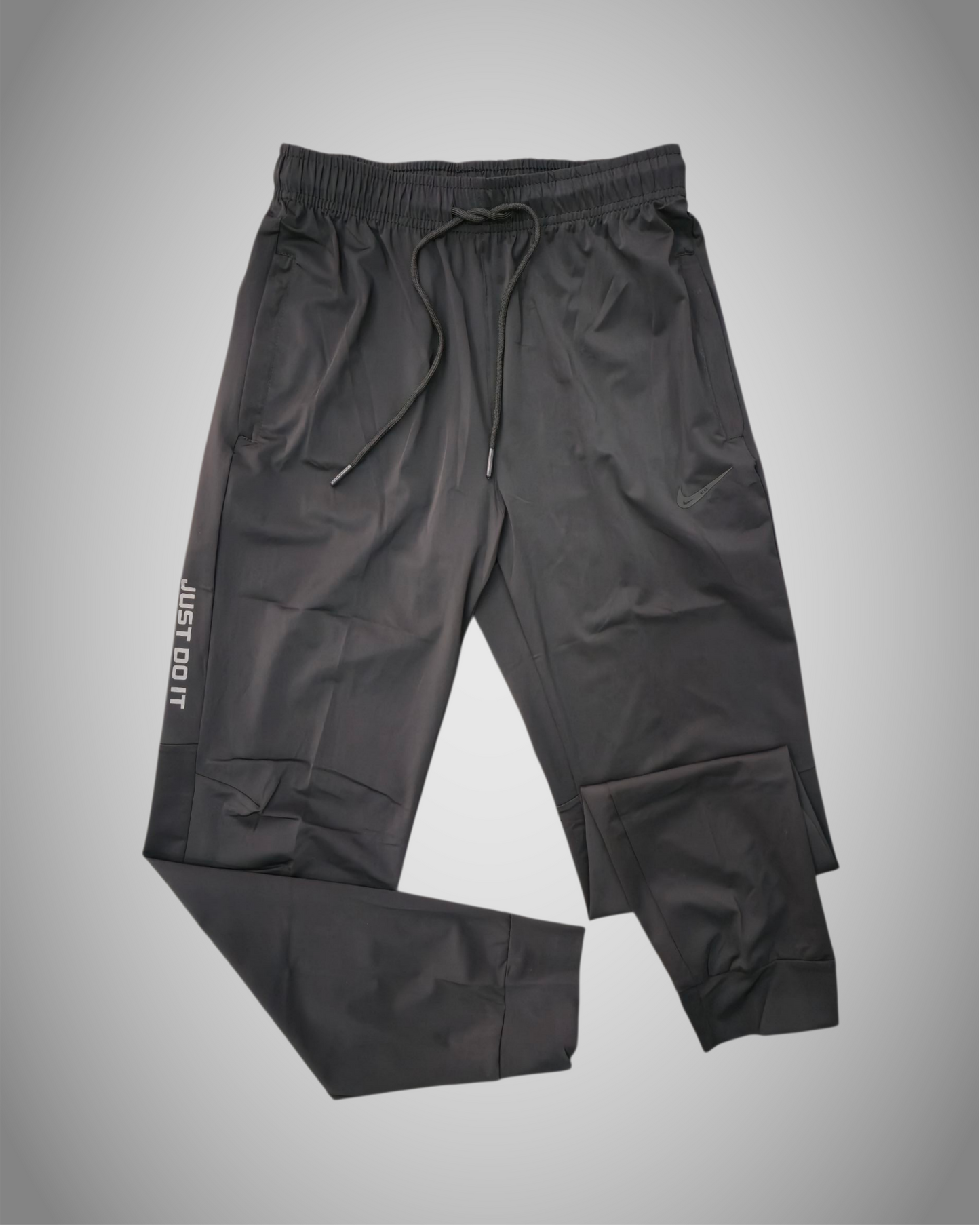 NIKE PARACHUTE PANTS