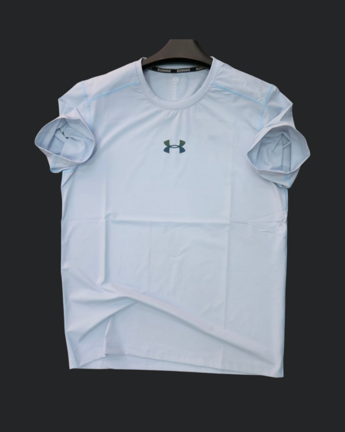 UNDER ARMOUR DRI-FIT T-SHIRT
