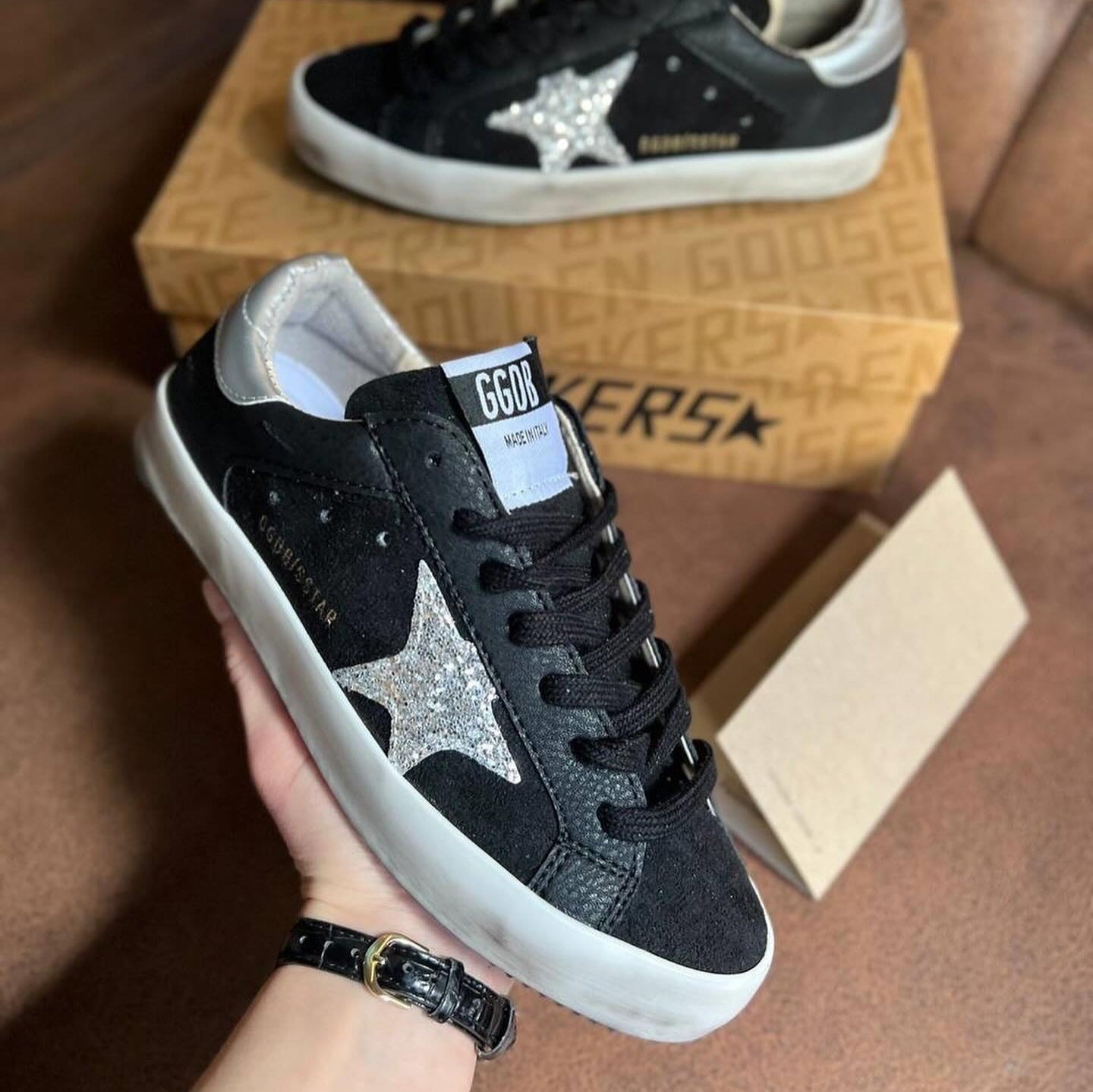 GOLDEN GOOSE