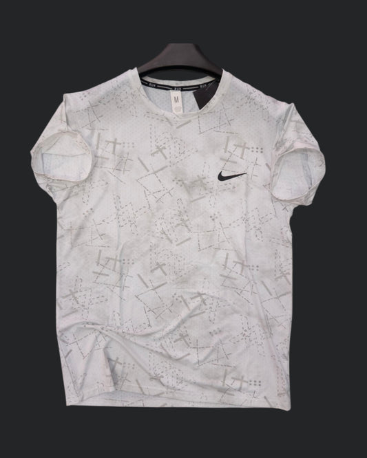 NIKE DRI-FIT T-SHIRT