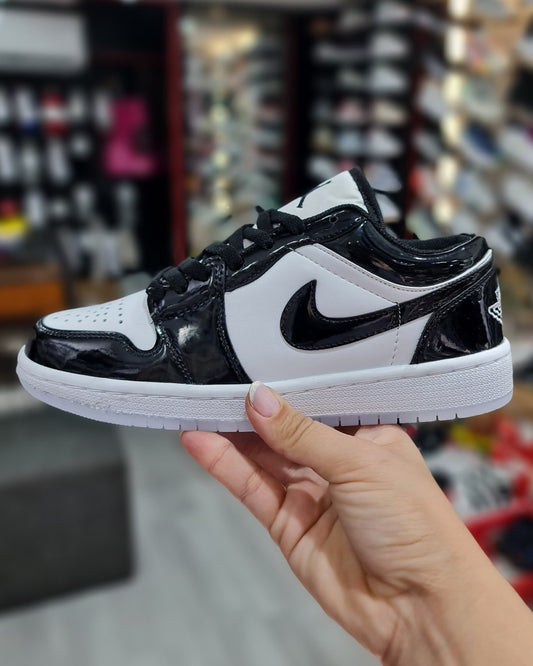 NIKE AIR JORDAN 1 LOW