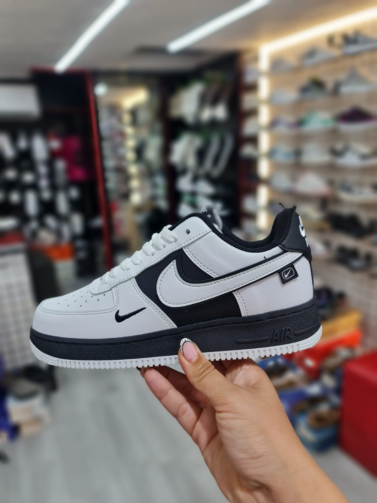 NIKE AF1