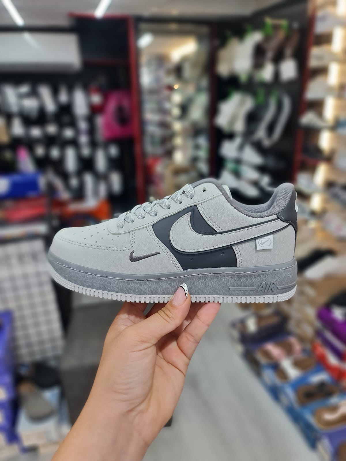NIKE AF1
