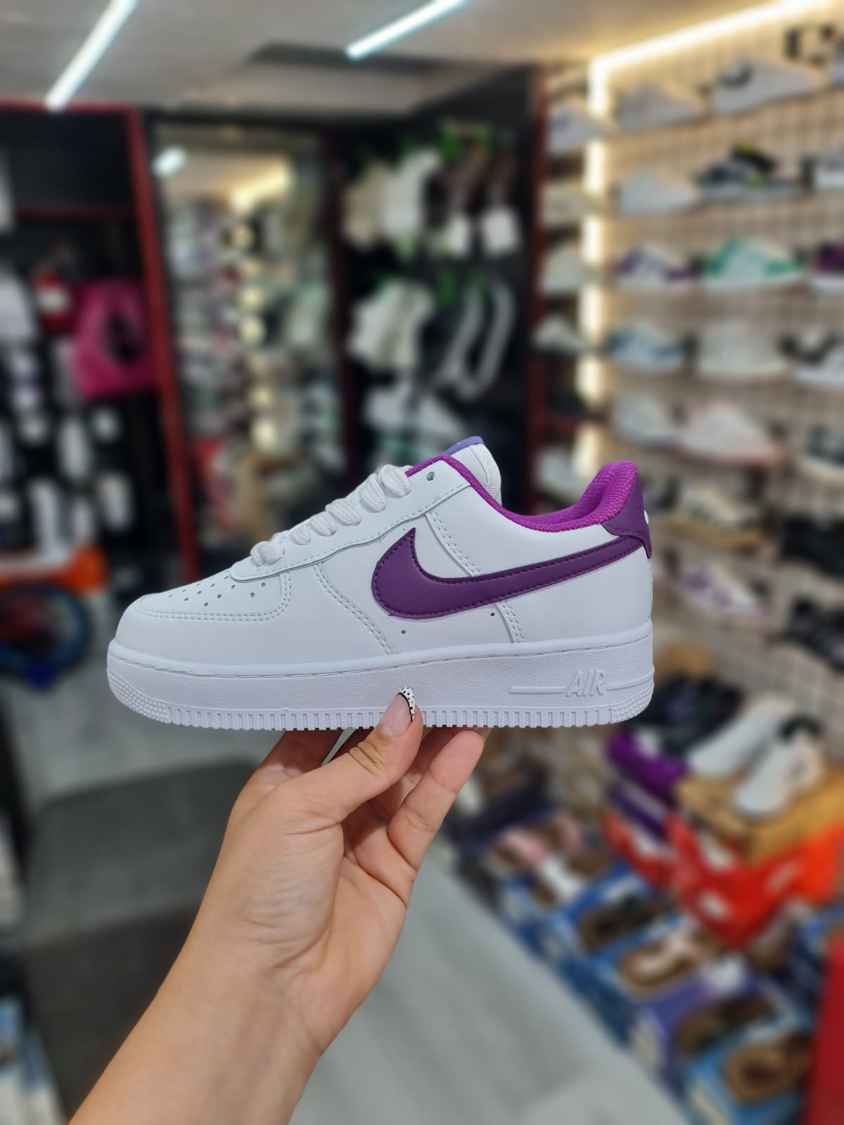 NIKE AF1