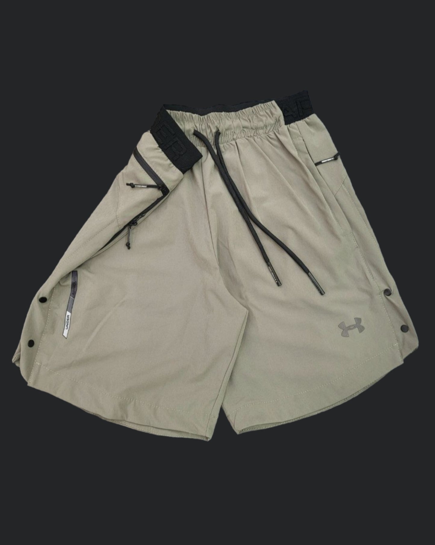 UNDER ARMOUR DRI-FIT SHORTS