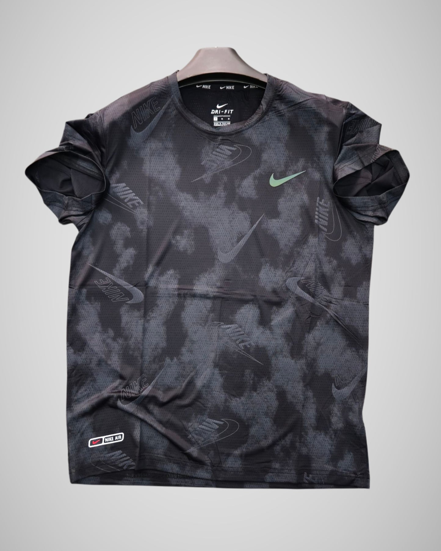 NIKE DRI-FIT T-SHIRT