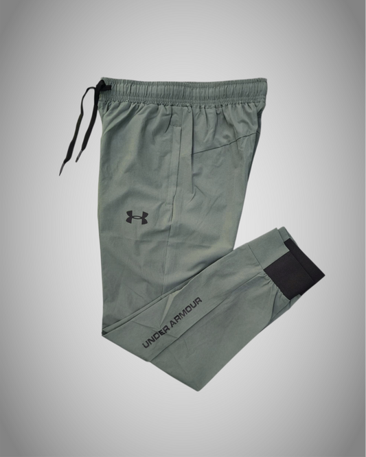 UNDER ARMOUR PARACHUTE PANTS