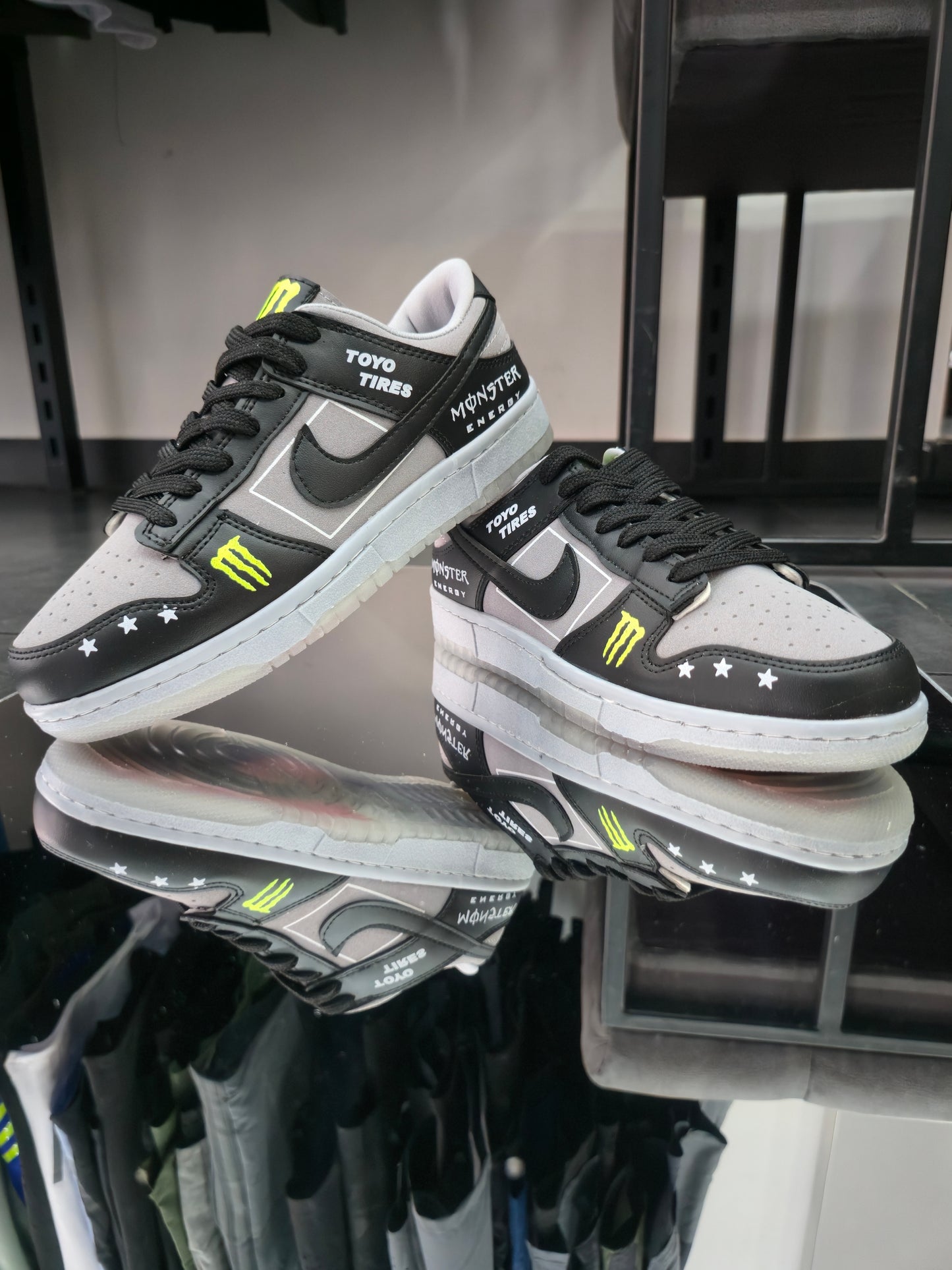 NIKE DUNKS x MONSTER