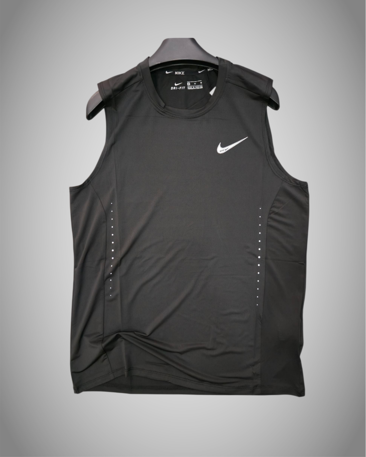 NIKE SLEEVELESS TOP