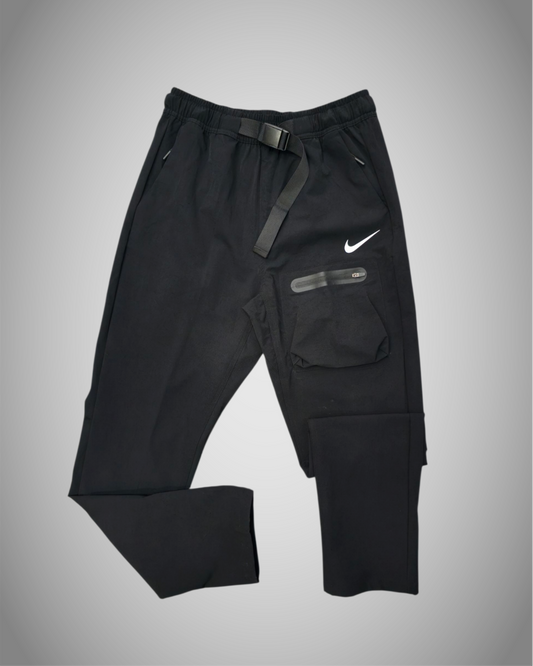 NIKE PARACHUTE PANTS