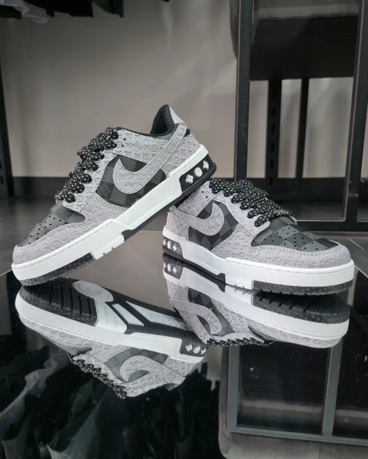 NIKE DUNK LOW x LV 'MONOGRAM'