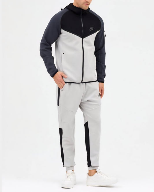 NIKE TECH FLEECE SET