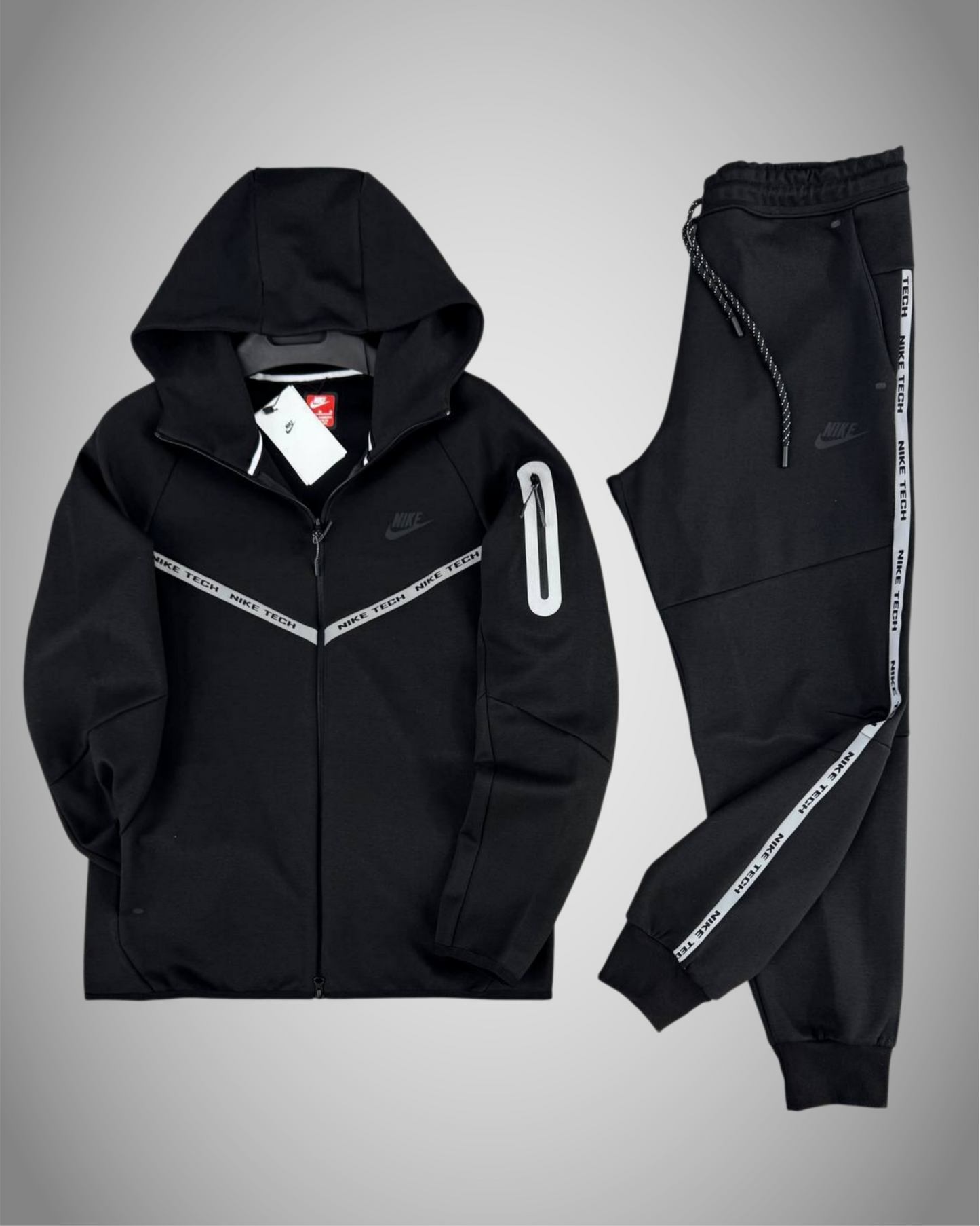 NIKE TECH REFLECTIVE