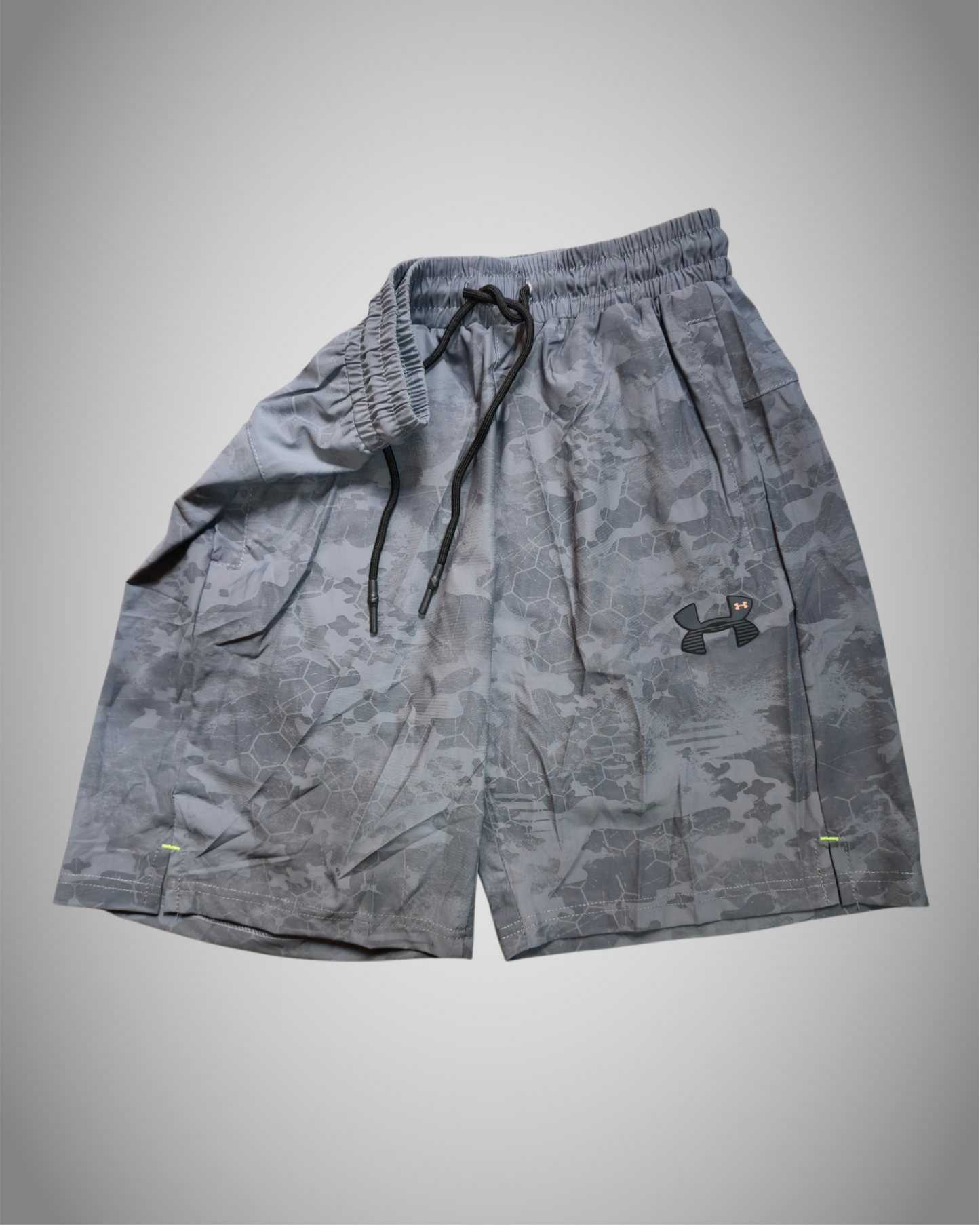 UNDER ARMOUR DRI-FIT SHORTS